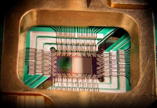 圖4: 號稱「全球第一款商用量子電腦」的計算裝置「D-Wave One」